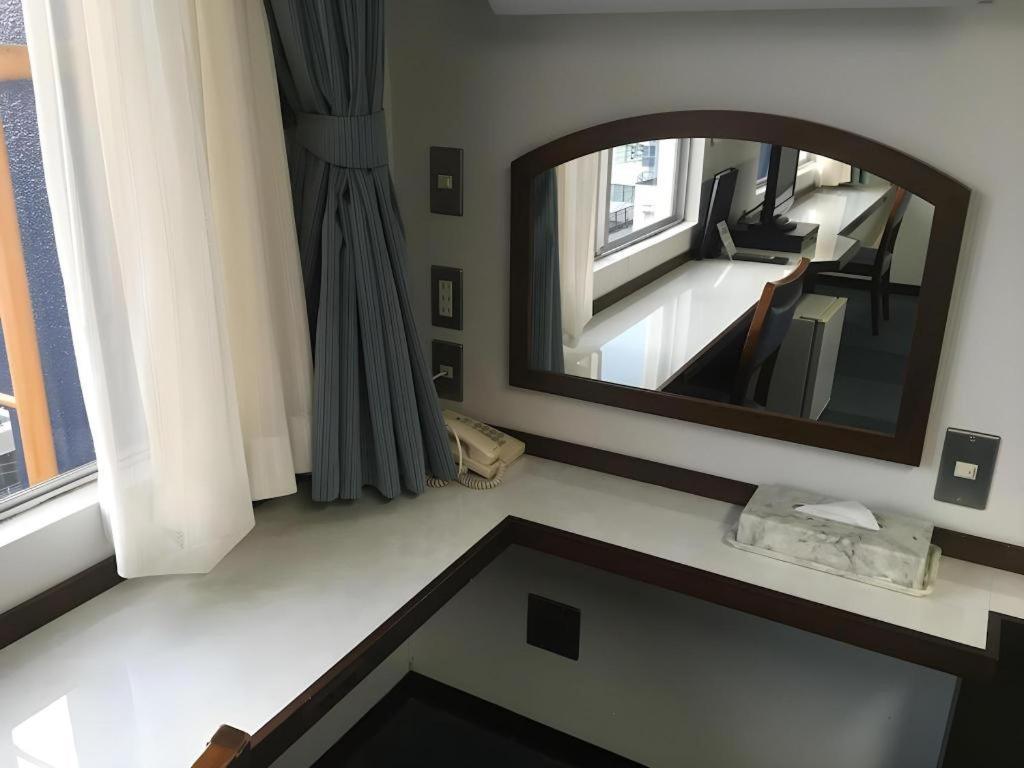 Tokyo Business Hotel Zewnętrze zdjęcie